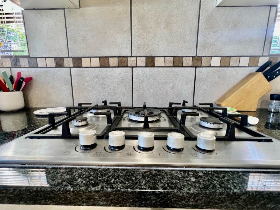 3 Bedroom Property for Sale in Stilbaai Wes Western Cape